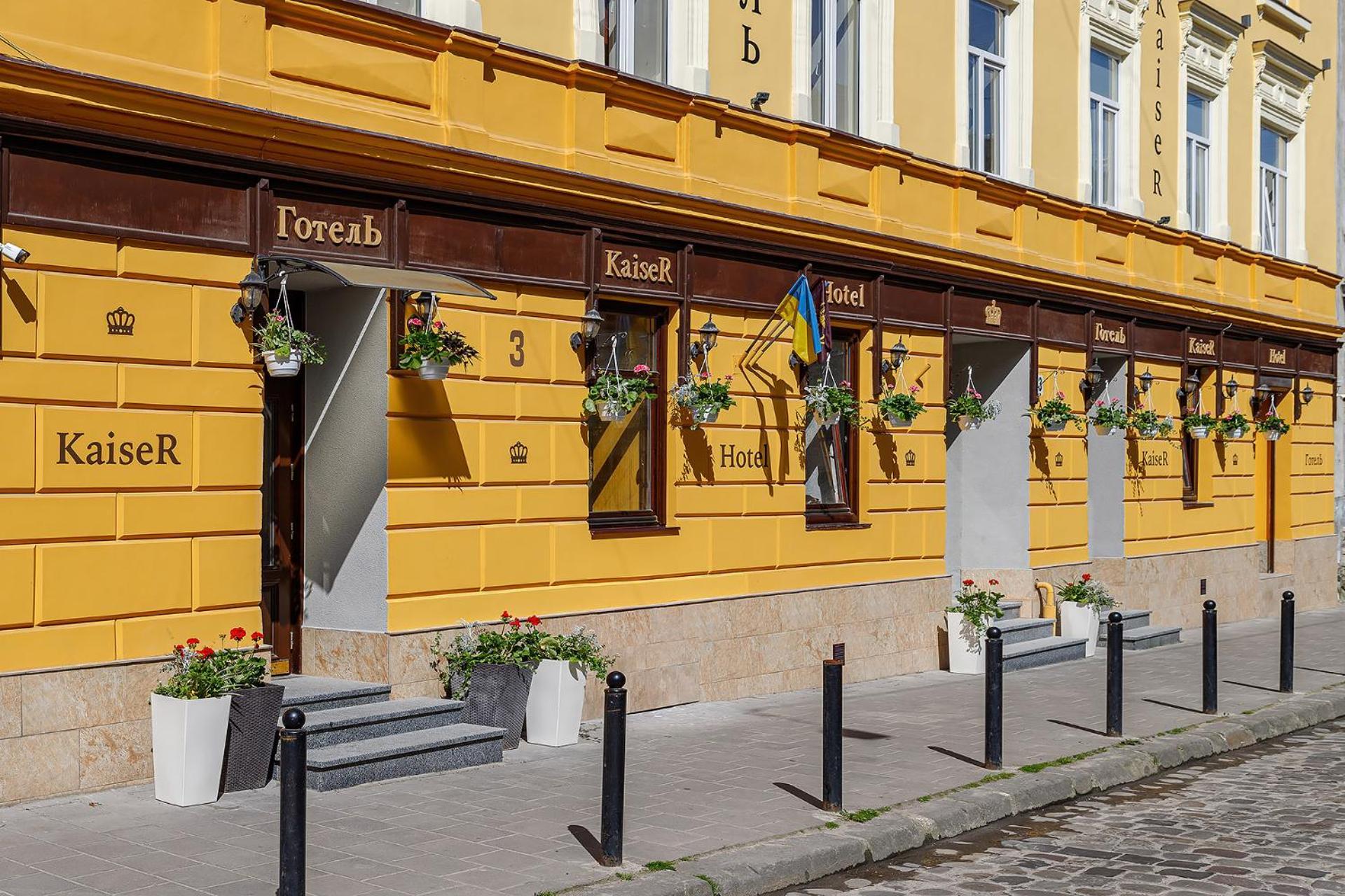 Готель Кайзер У Львові Luaran gambar